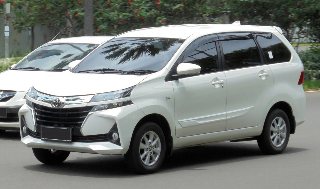 Perhatikan Harga Ban Mobil Avanza, Sebelum Kamu Ganti Ban | Warta OTO