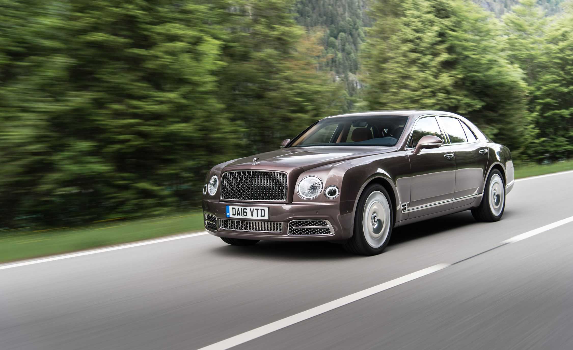 Bentley Mulsanne Mobil Mewah Kerajaan Inggris Saingi Rolls Royce